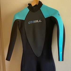 O’Neil wetsuit woman’s size 6